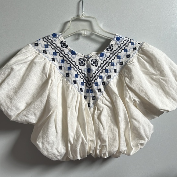 NWOT FP FREE PEOPLE
Joni Embroidered Top - Blue & White - Picture 7 of 10